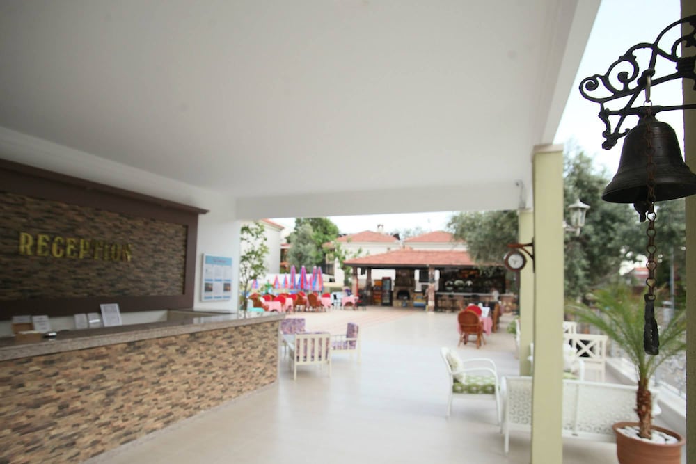 Grand Taner Hotel 9/50