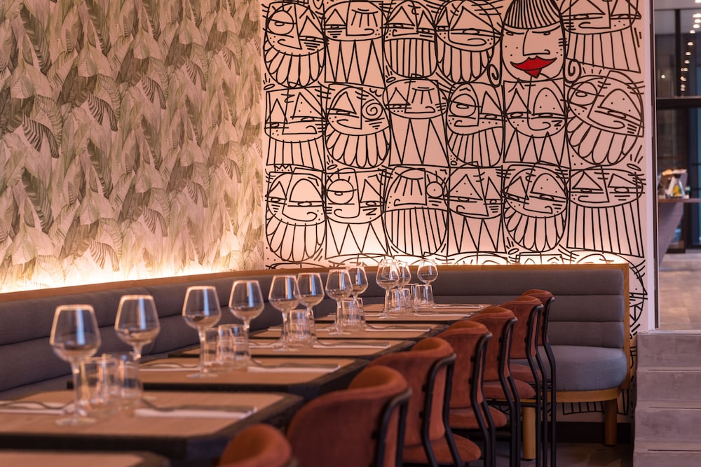 The Originals Boutique, Hotel Maison Montmartre Paris Les Puces 31/48