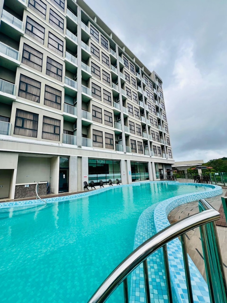 Livingston Hotel Sandakan 5/57