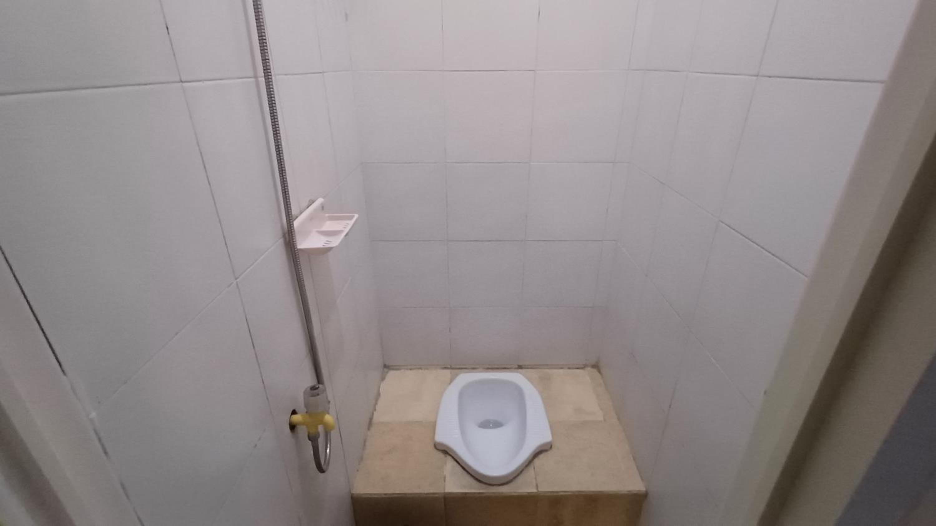 SPOT ON 3988 Kost Carmelia Baranangsiang Syariah 42/45