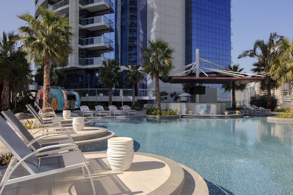 Paramount Hotel Dubai 66/72