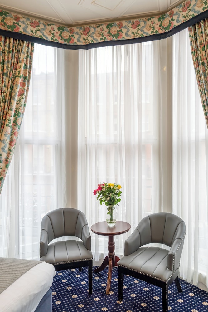 LA PLACE HOTEL 59/77