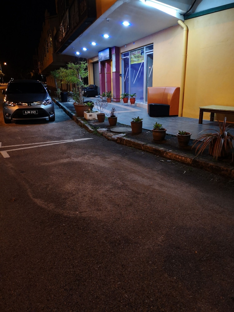 Home Inn 35/40