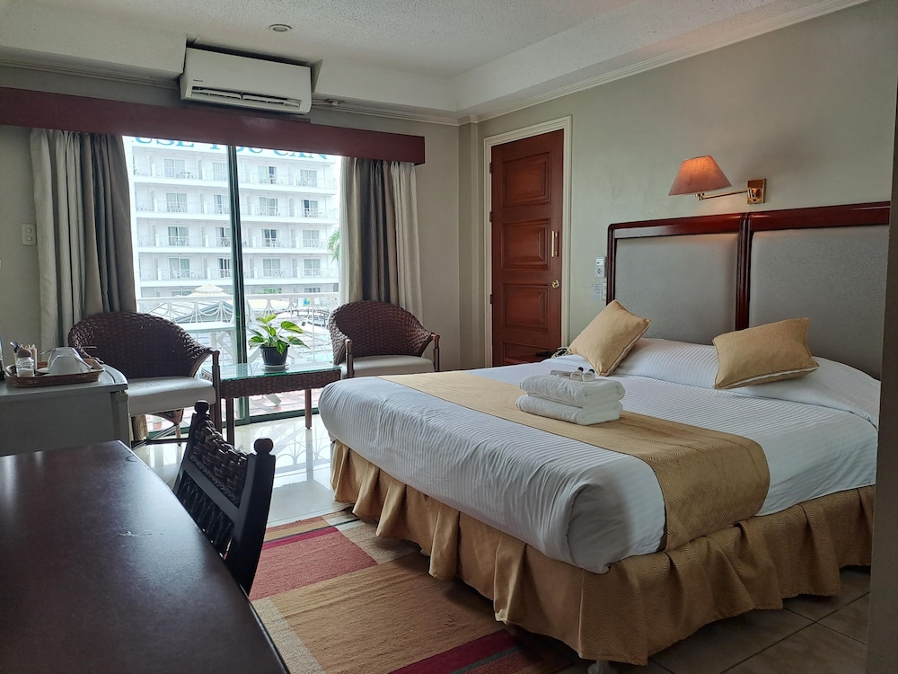 Wild Orchid Resort 28/83