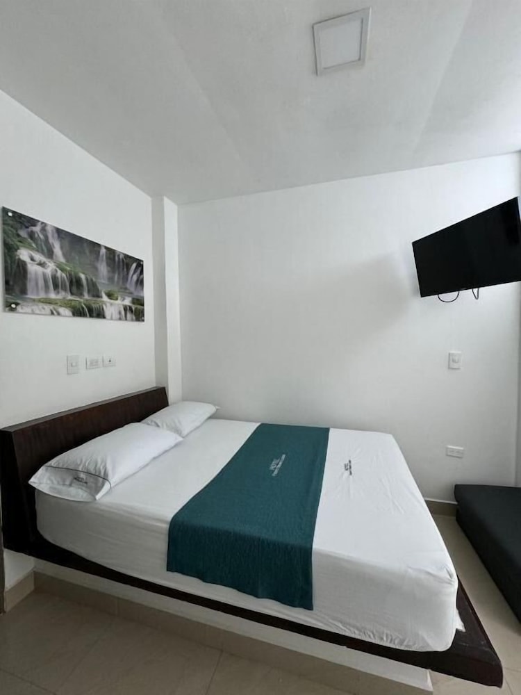 Hotel Puerto Triunfo 11/16