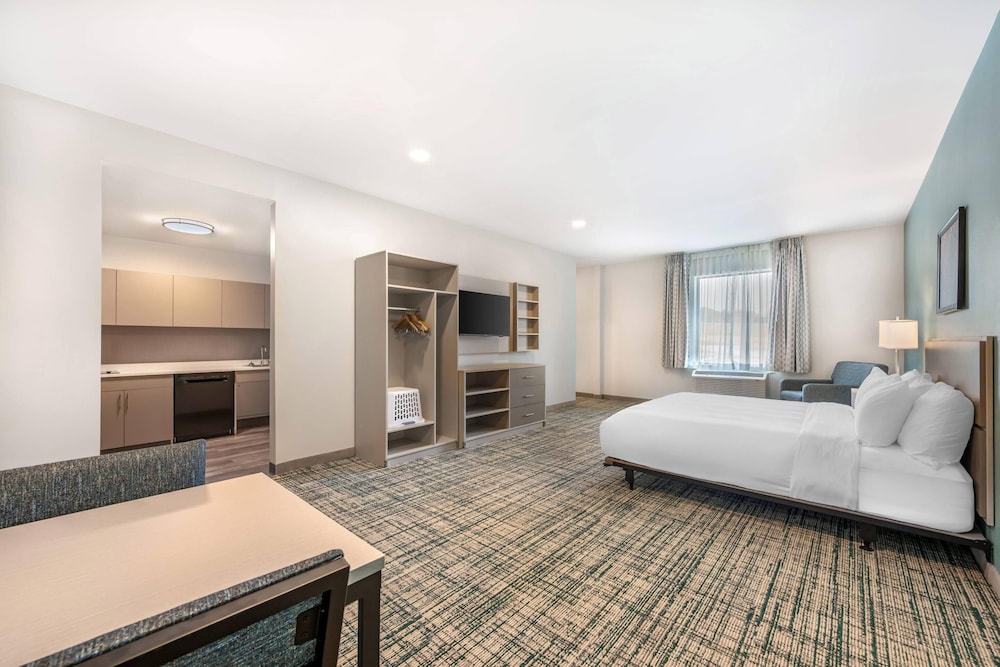 MainStay Suites Harrisburg Airport - Hershey South 17/35