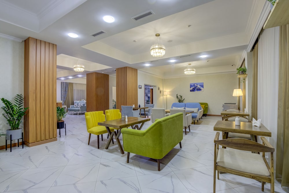 Hotel Lulu 32/44