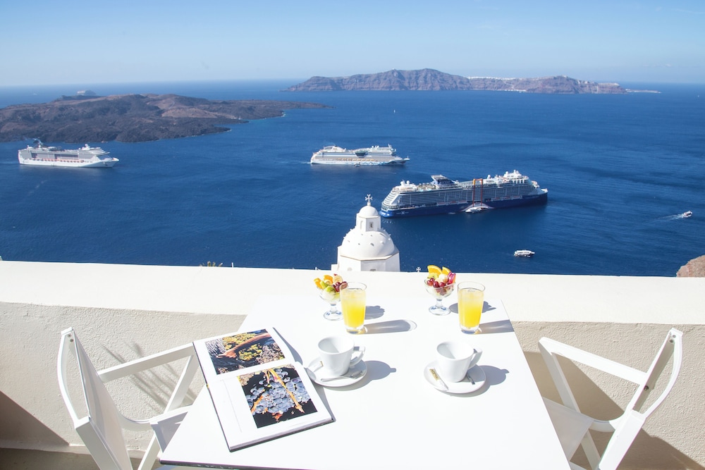 Pantelia Suites Santorini 55/71