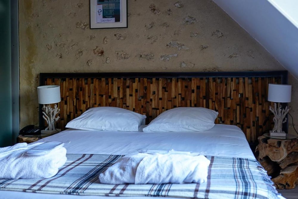 Qualys Hotel Auberge Du Manet 24/64