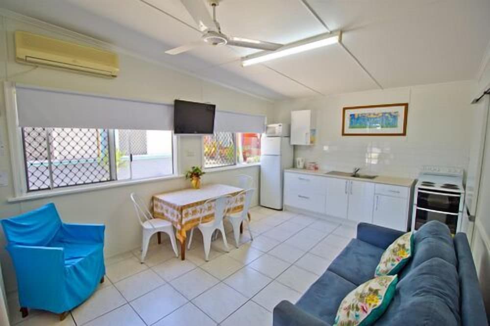 Bargara Gardens Motel And Holiday Villas 22/44