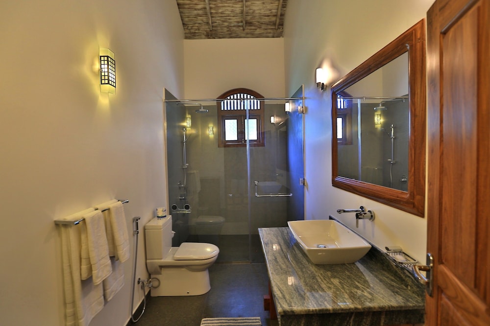 Amara Villa 45/47