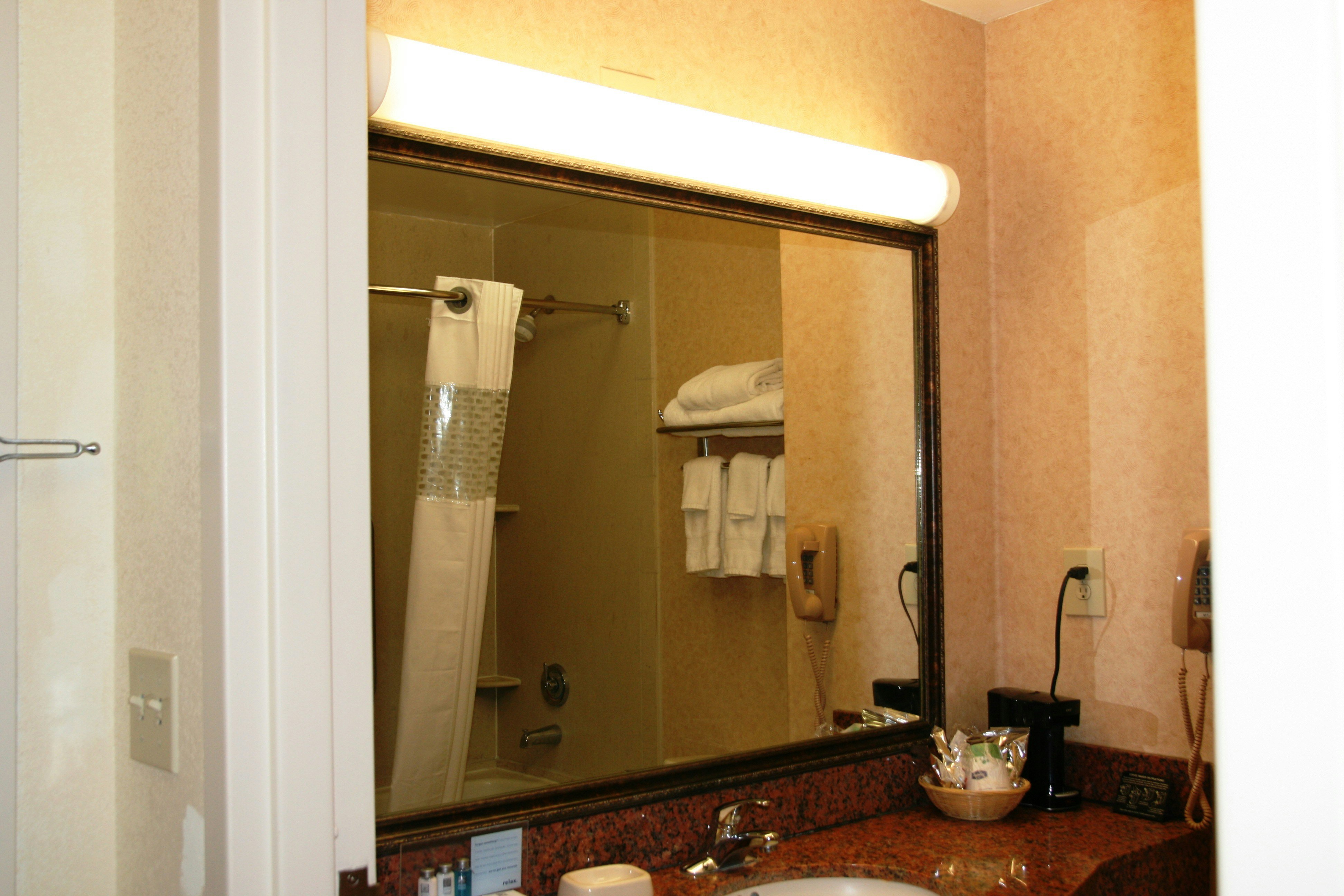 Hampton Inn Canton 53/56
