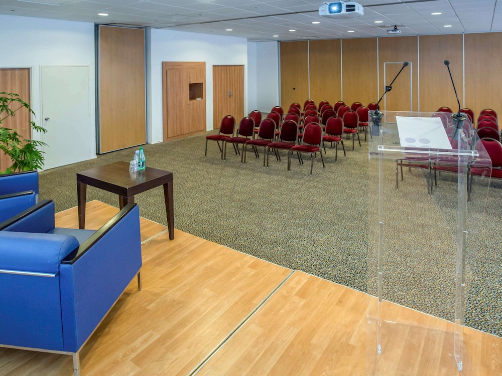 NOVOTEL BOURGES 23/49