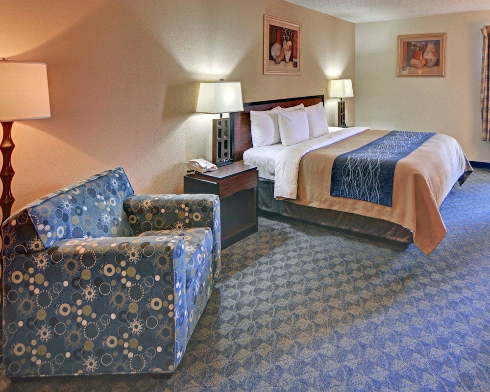 Quality Inn & Suites Irving DFW Airport South 11/34