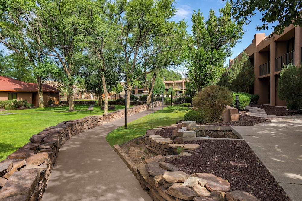Holiday Inn Canyon de Chelly (Chinle), an IHG Hotel 30/37