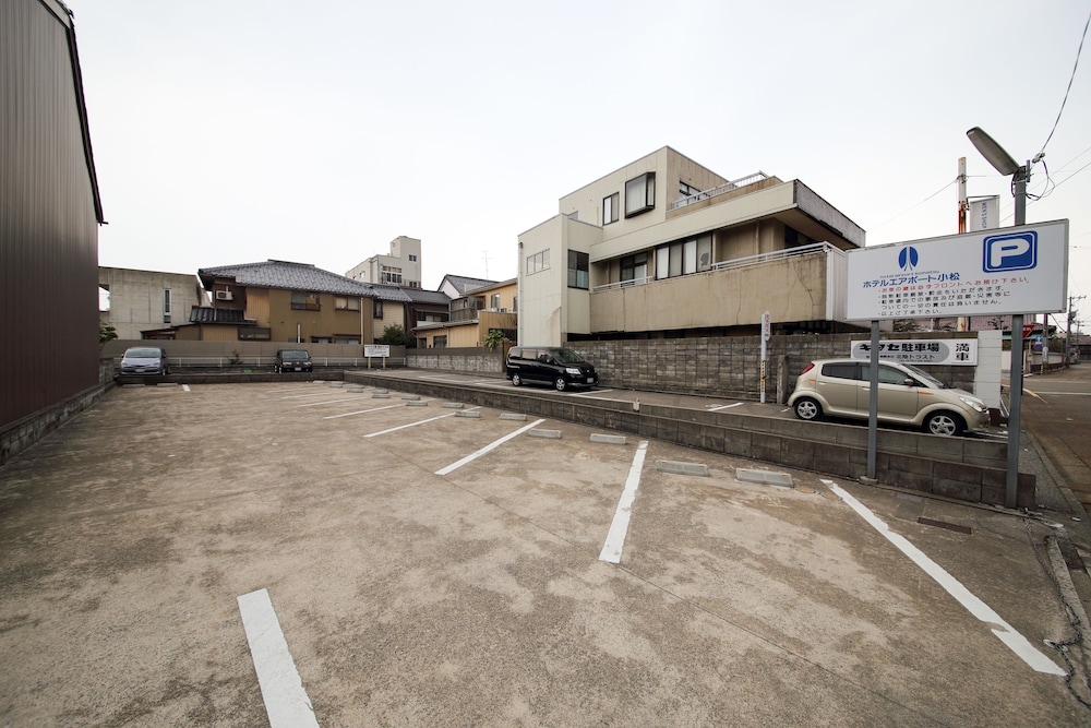 Hotel Airport Komatsu 33/40