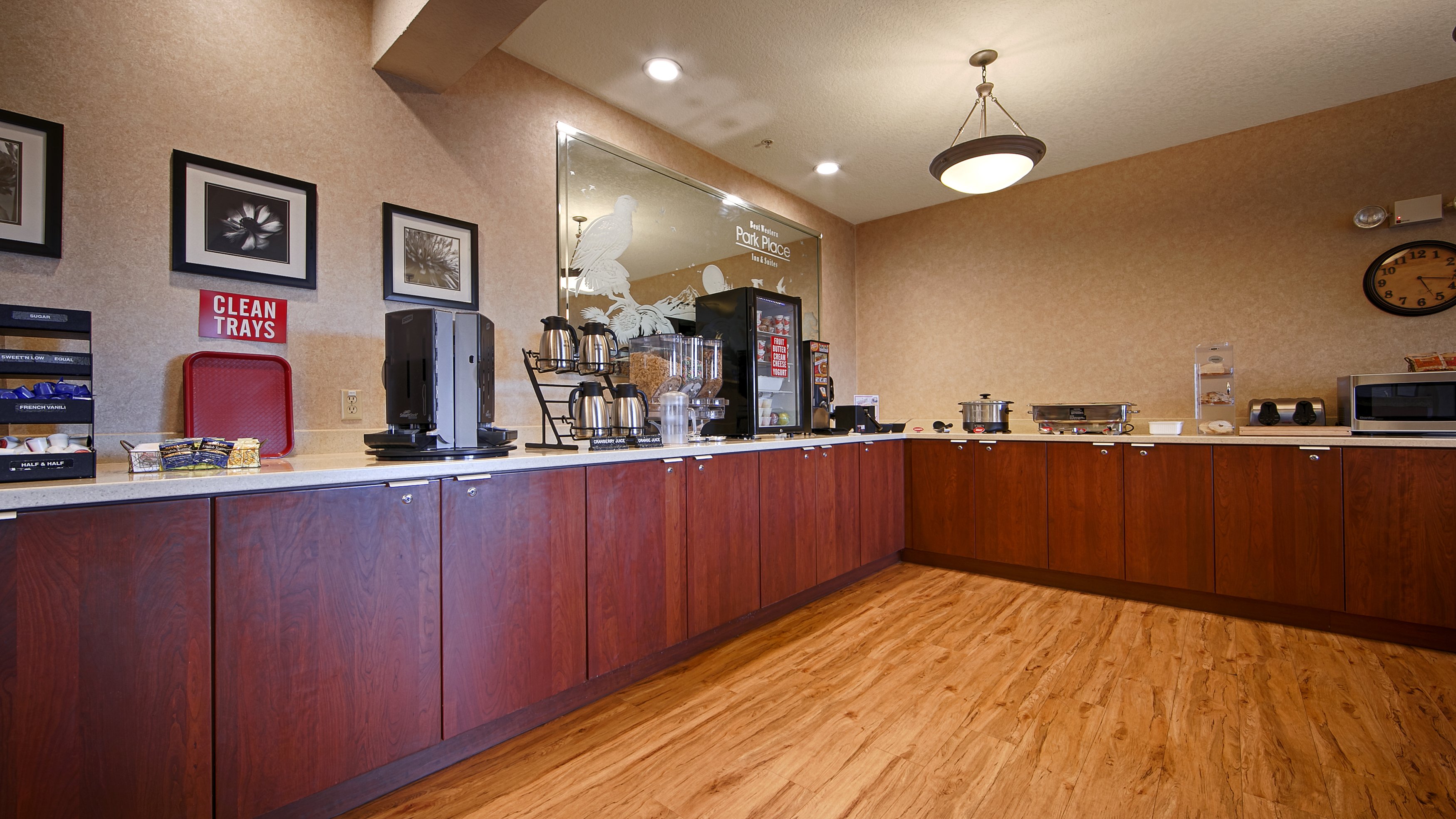 Best Western Plus Park Place Inn & Suites 9/76