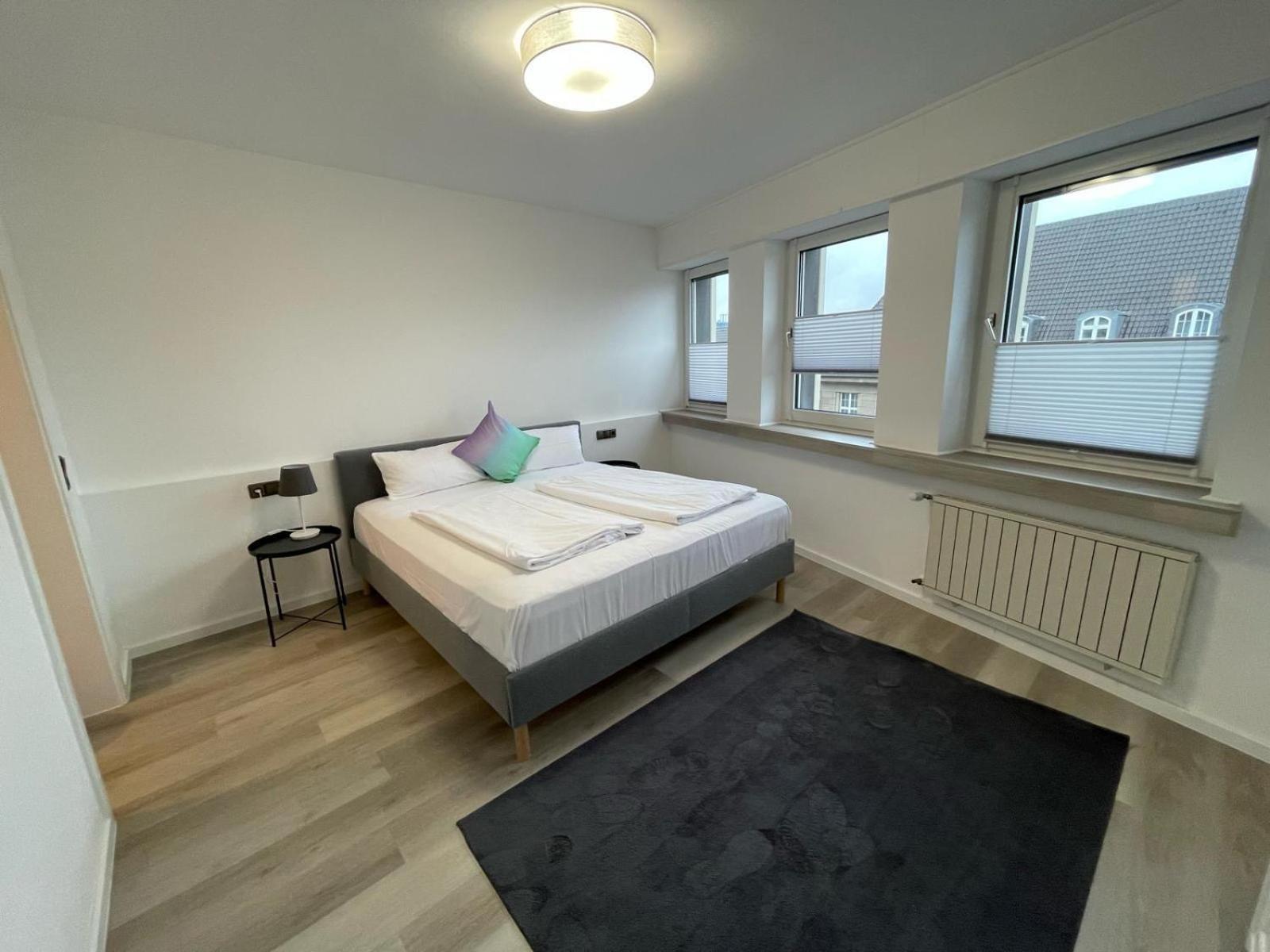 2 Bedrooms, Apartment