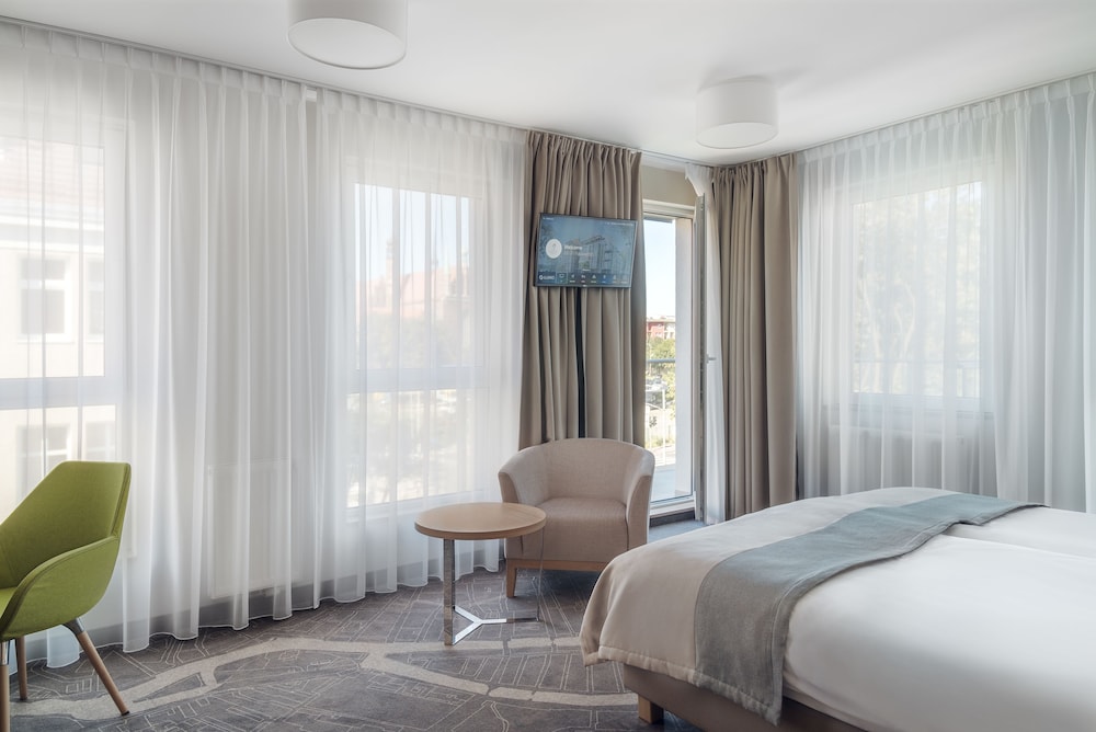 Almond Business Spa 22/36