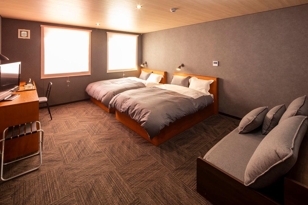 Renovated, Superior, Twin Beds, Mountain View, New Building