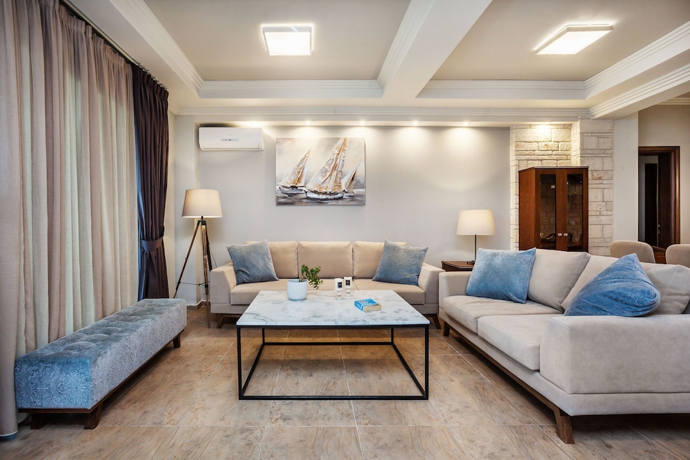 Sunny Villas And Spa 37/50