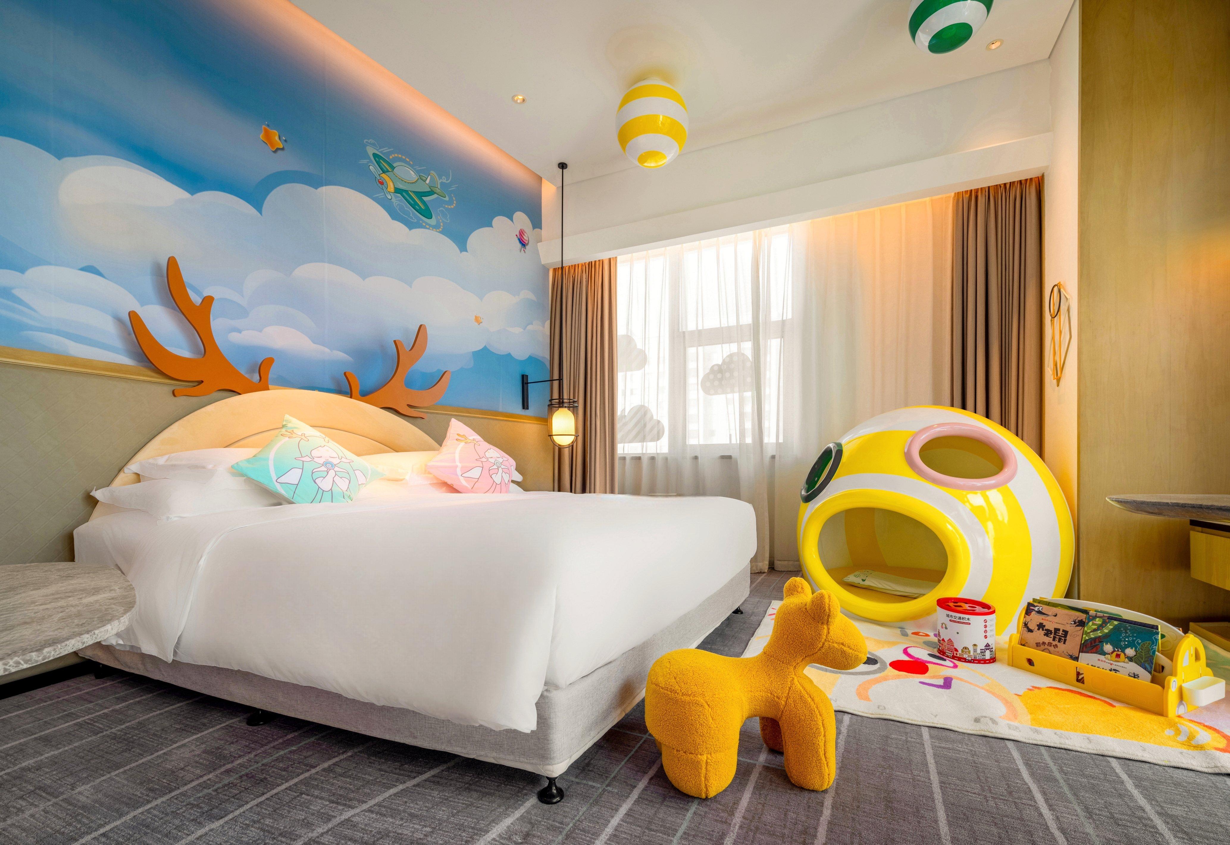Premium, King Bed, Sofa