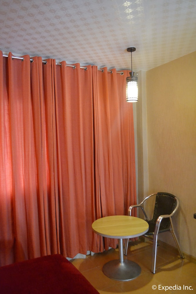 Hanan Hotel Tagaytay 43/64