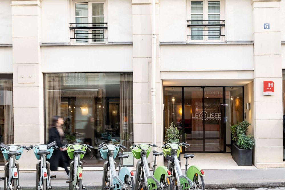 Hotel Le Colisee in PARIS