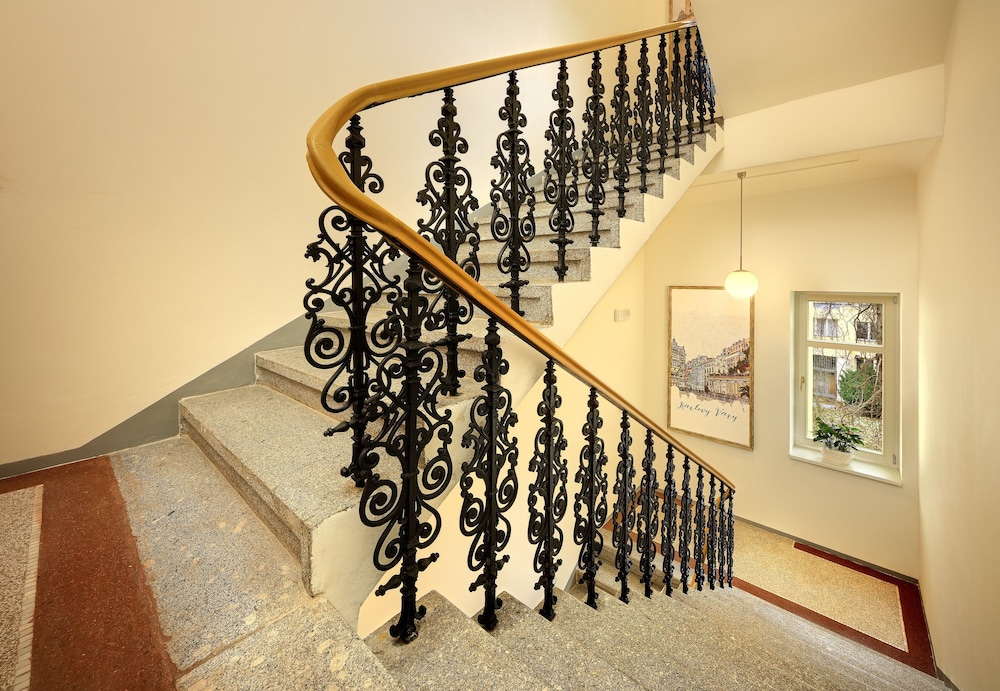 Salvator Boutique Hotel 39/57