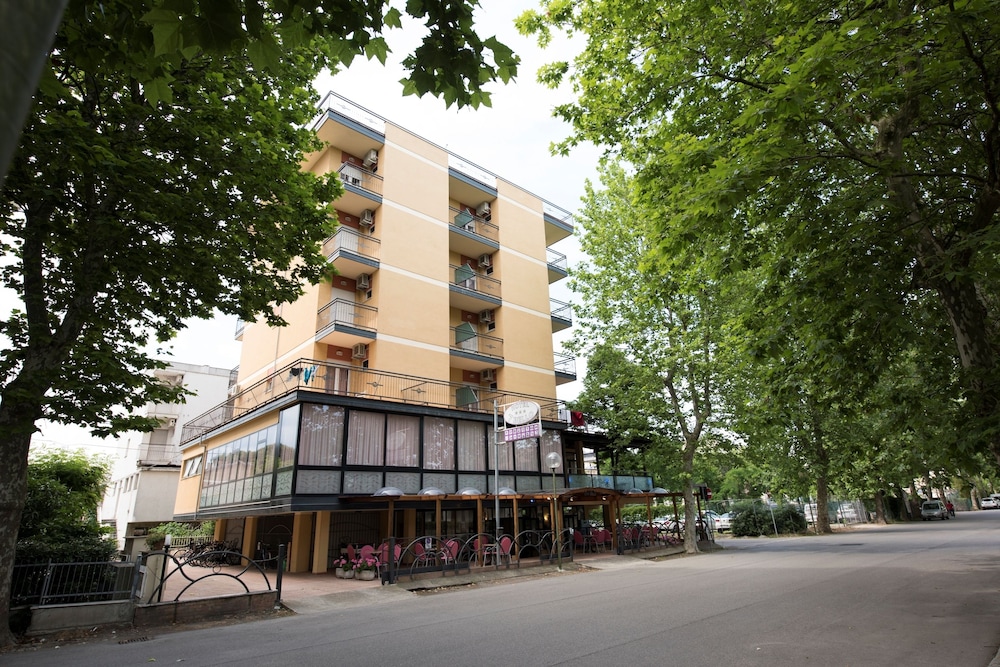 Settebello Hotel 2/50