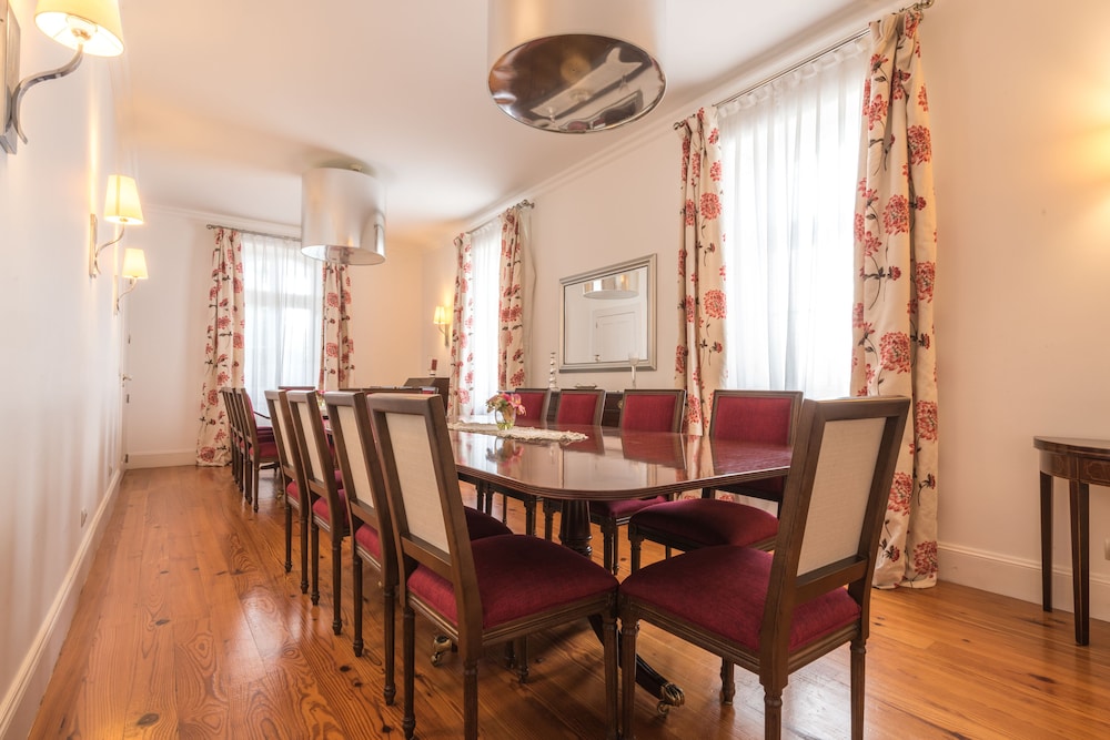 Arts in Hotel Conde Carvalhal 50/68