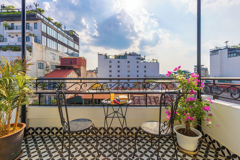 Hanoi House Hostel & Travel 2/57