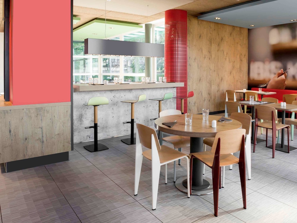 IBIS GENEVE AEROPORT 55/66
