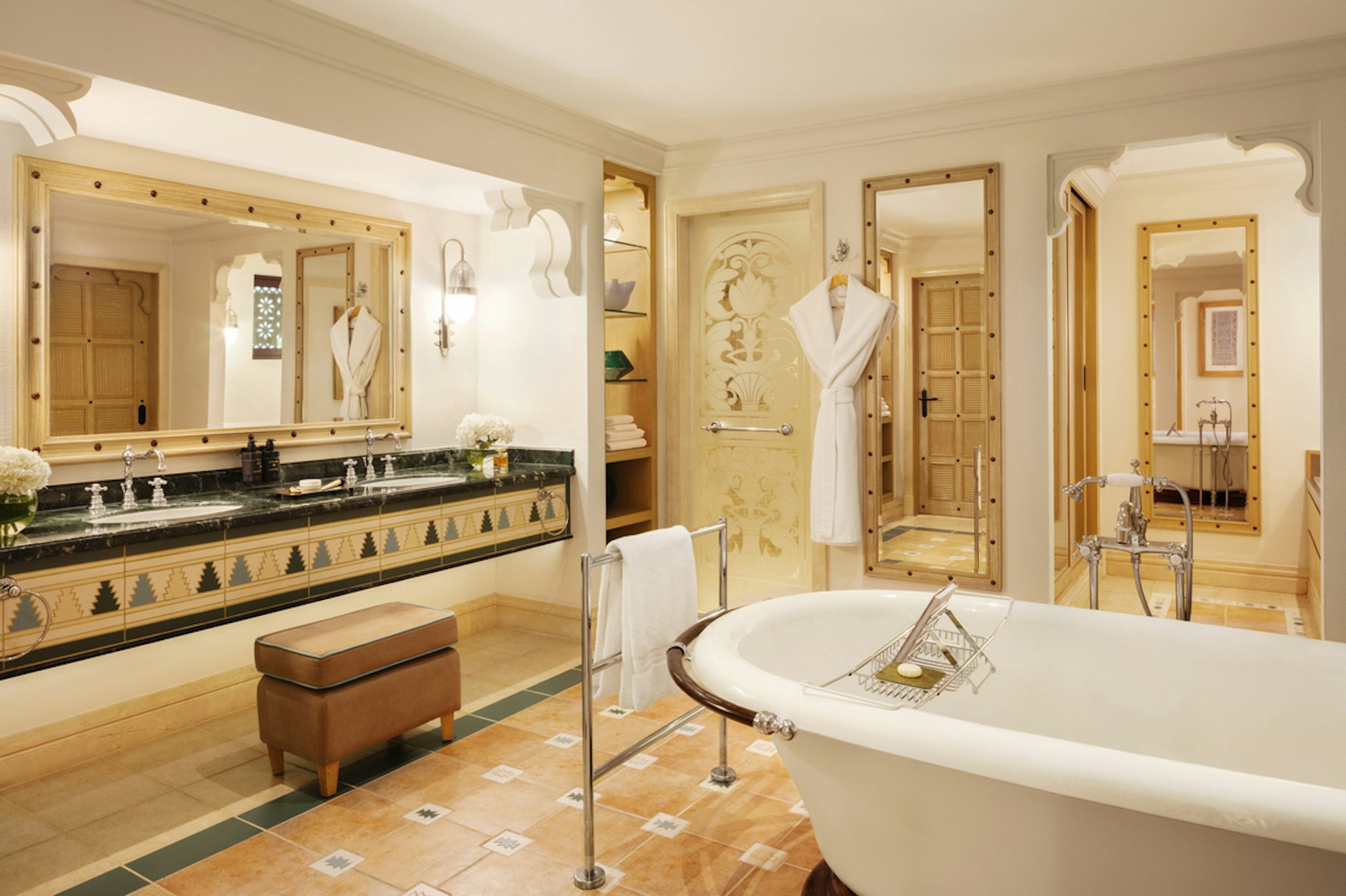 Jumeirah Dar Al Masyaf 76/81