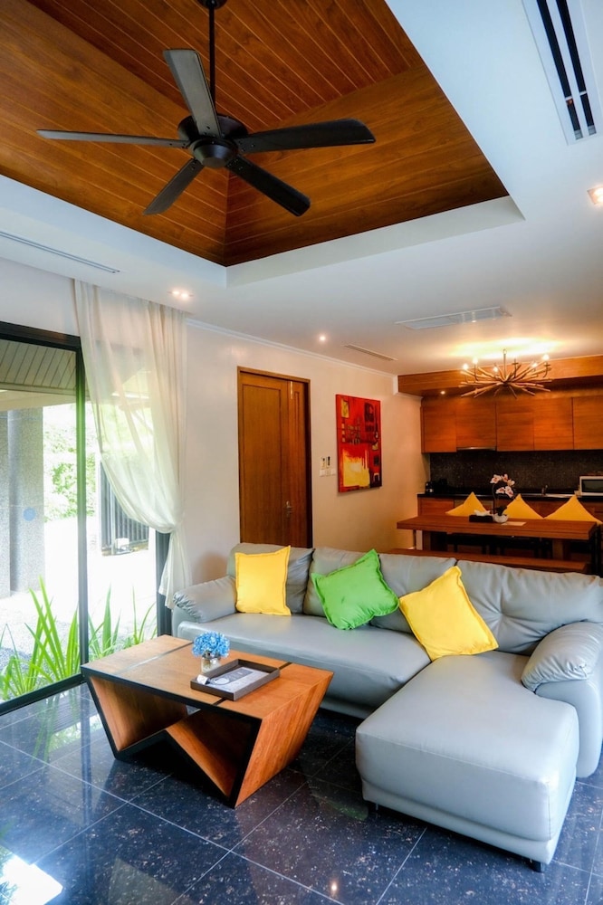 THE KIRI VILLAS RESORT 58/69
