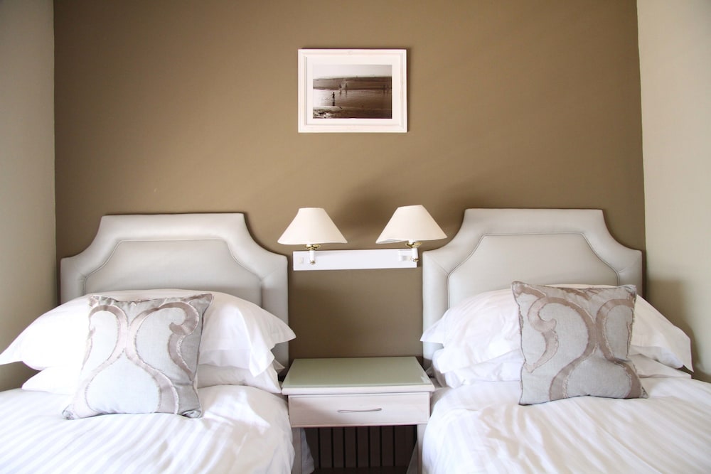Cape Town Beachfront Apartments At Leisure Bay 21/50
