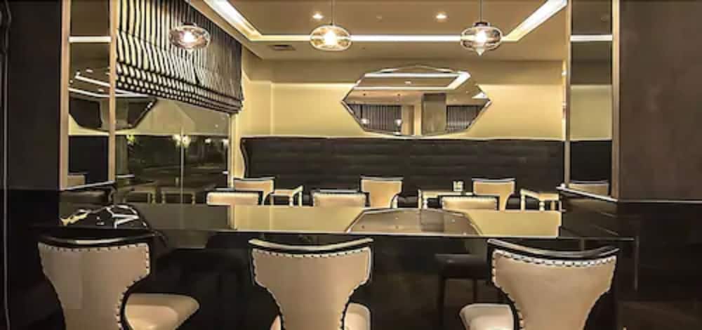 Diradja Hotel 37/50