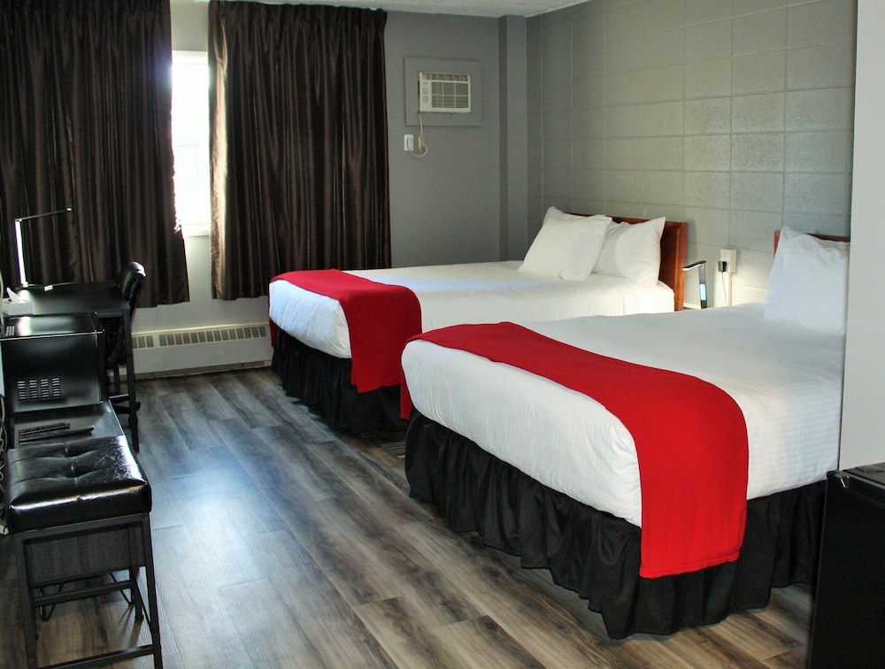 Slave Lake Inn and Conference Centre 24/50