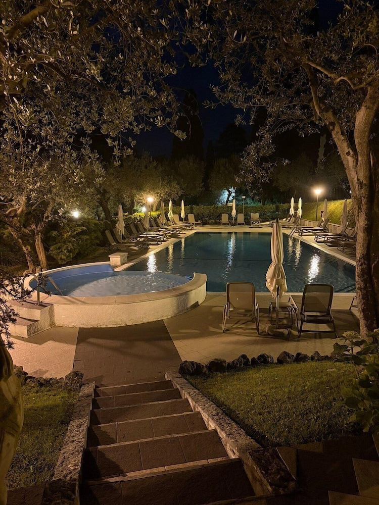 Hotel Mon Repos 40/50