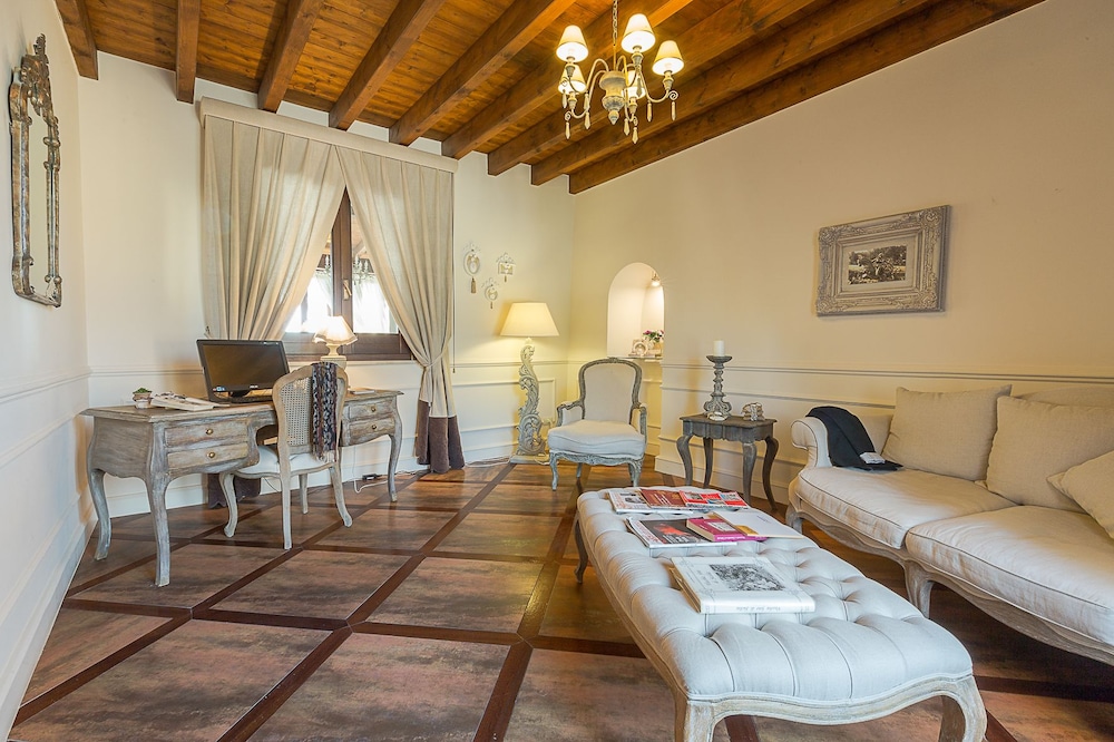 Villa Calandrino Hotel 18/65