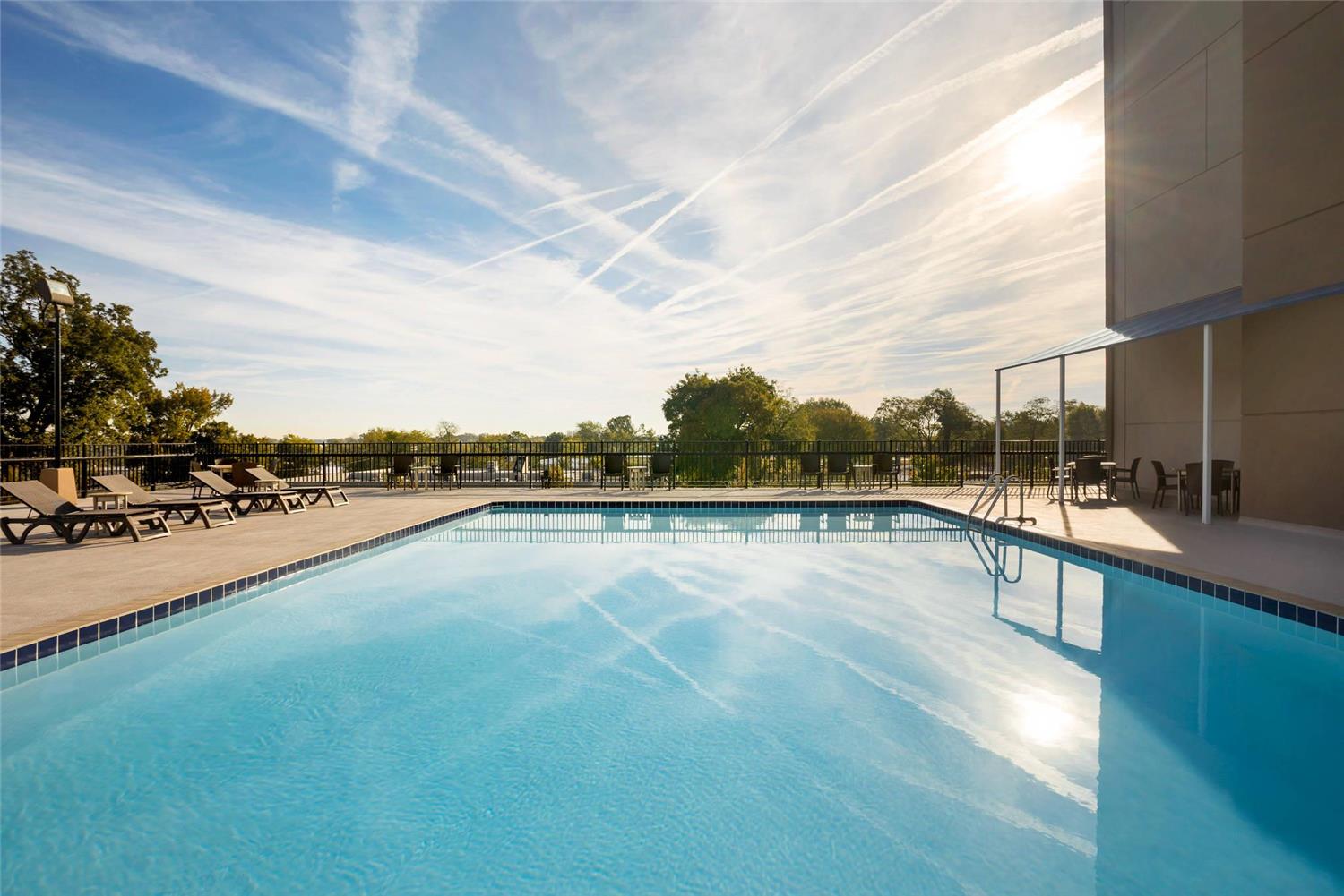 Comfort Inn and Suites Presidential 14/33