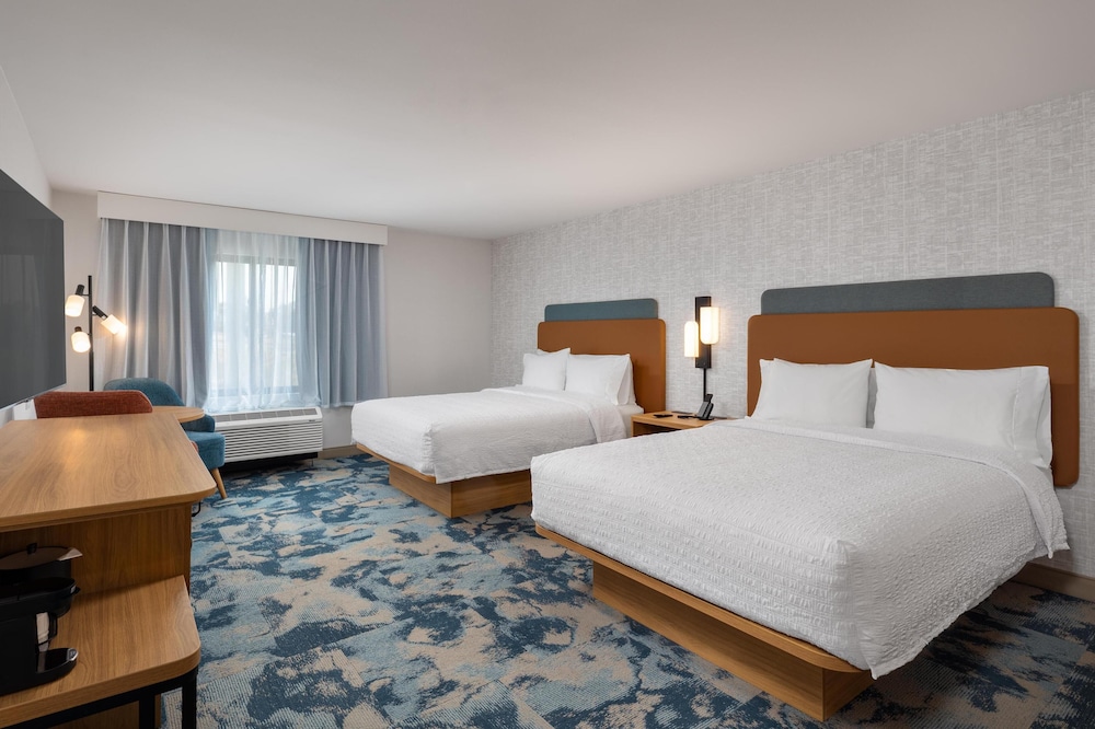 STUDIO, 2 QUEEN BEDS, ACCESSIBLE