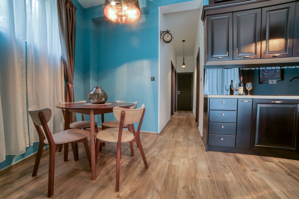 Casa Nuova 33/50