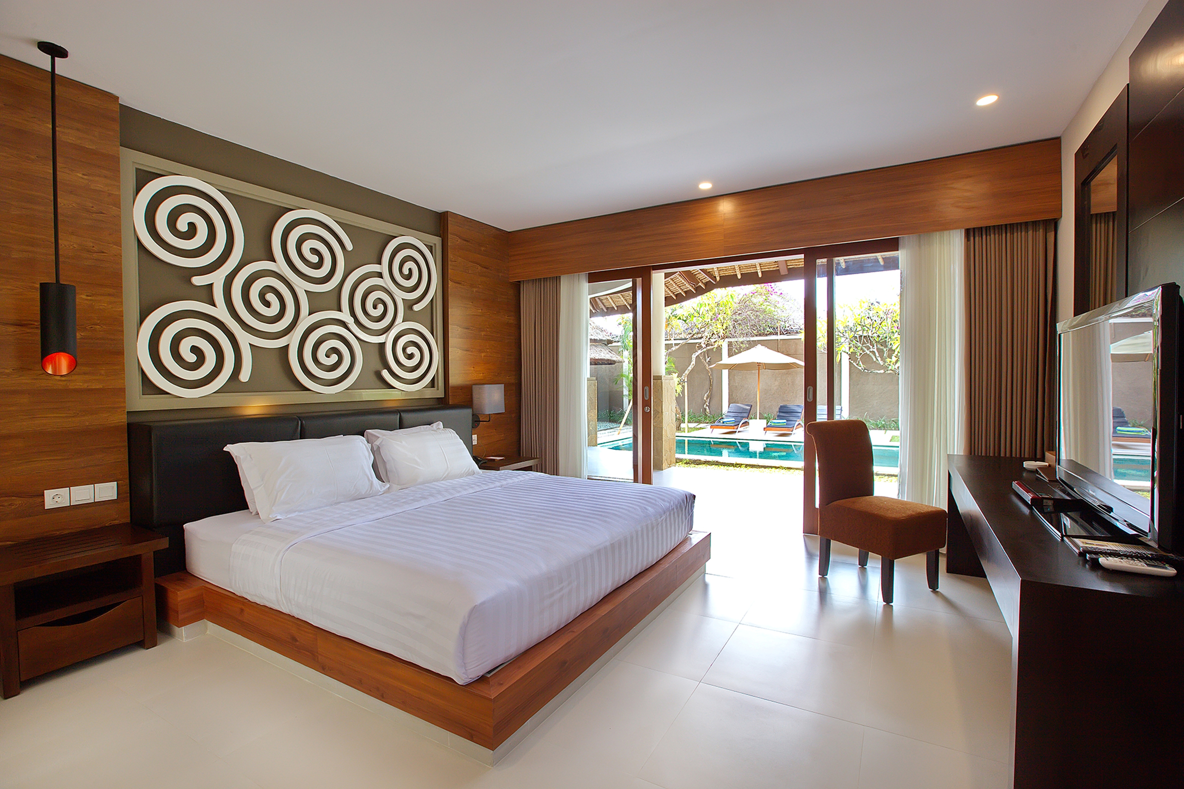 3 Bedrooms, Pool, Villa