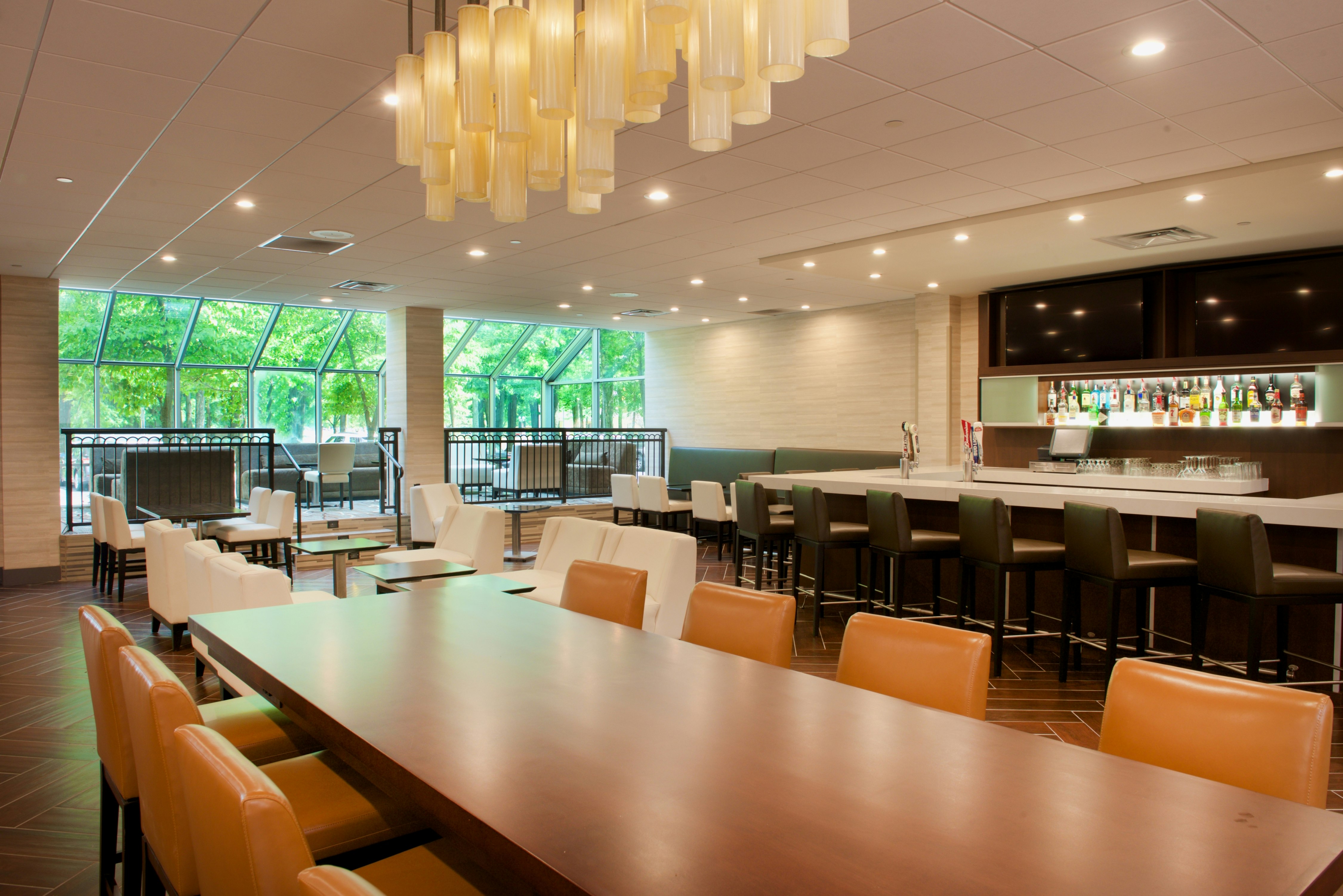 Embassy Suites by Hilton Cincinnati Northeast Blue Ash 31/54