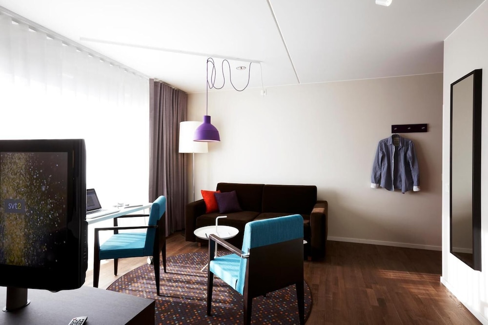 Finn Apartments 25/44