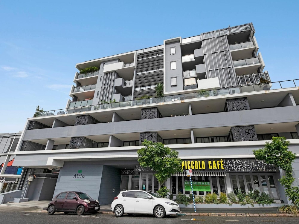 Atrio Apartments 8/69