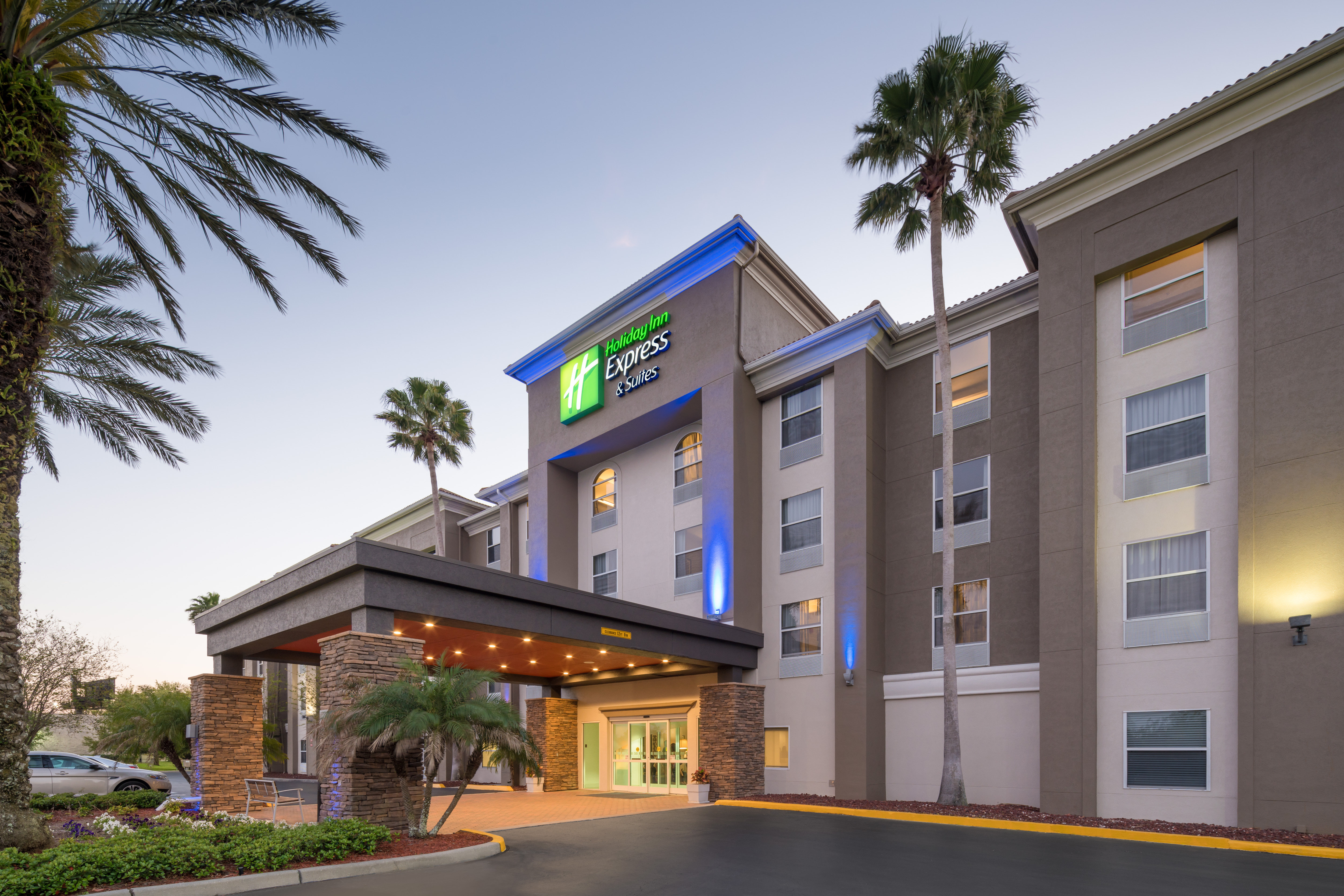 Holiday Inn Express And Suites Orlando International Airport 2/62