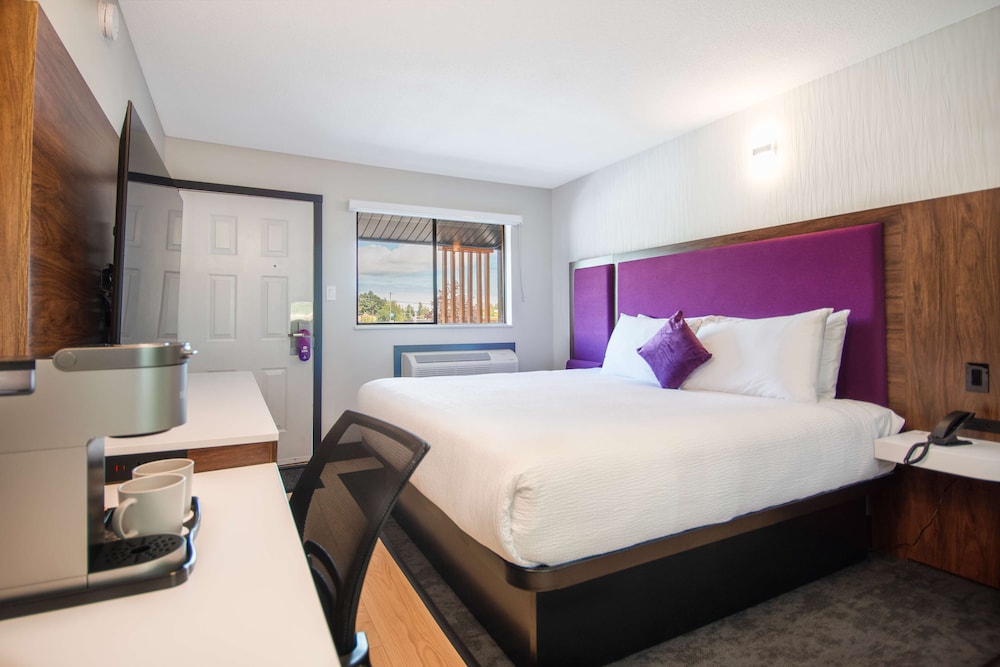غرفة بسرير كينج، Coast Courtenay Hotel 2/6