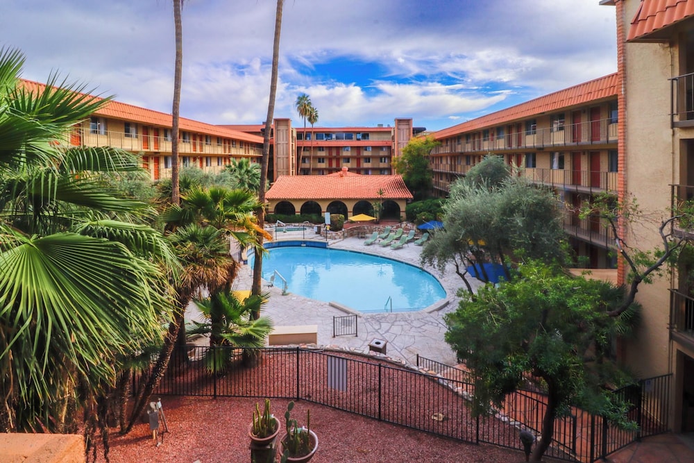 Motel6 Phoenix, AZ - Sky Harbor 48/56